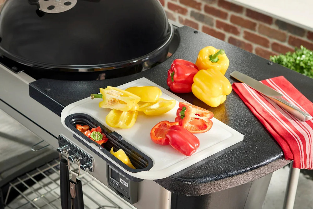 Доска разделочная с контейнером Weber