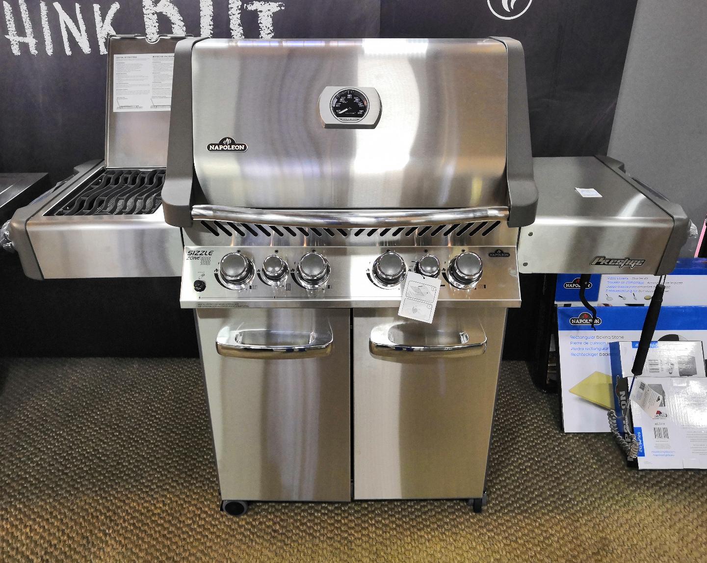 Гриль газовый Napoleon Prestige-500, нерж. сталь