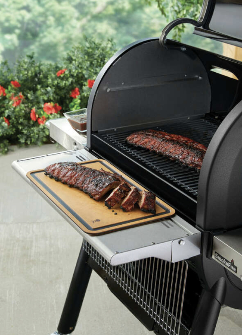 Гриль пеллетный Weber SmokeFire, 61см черный